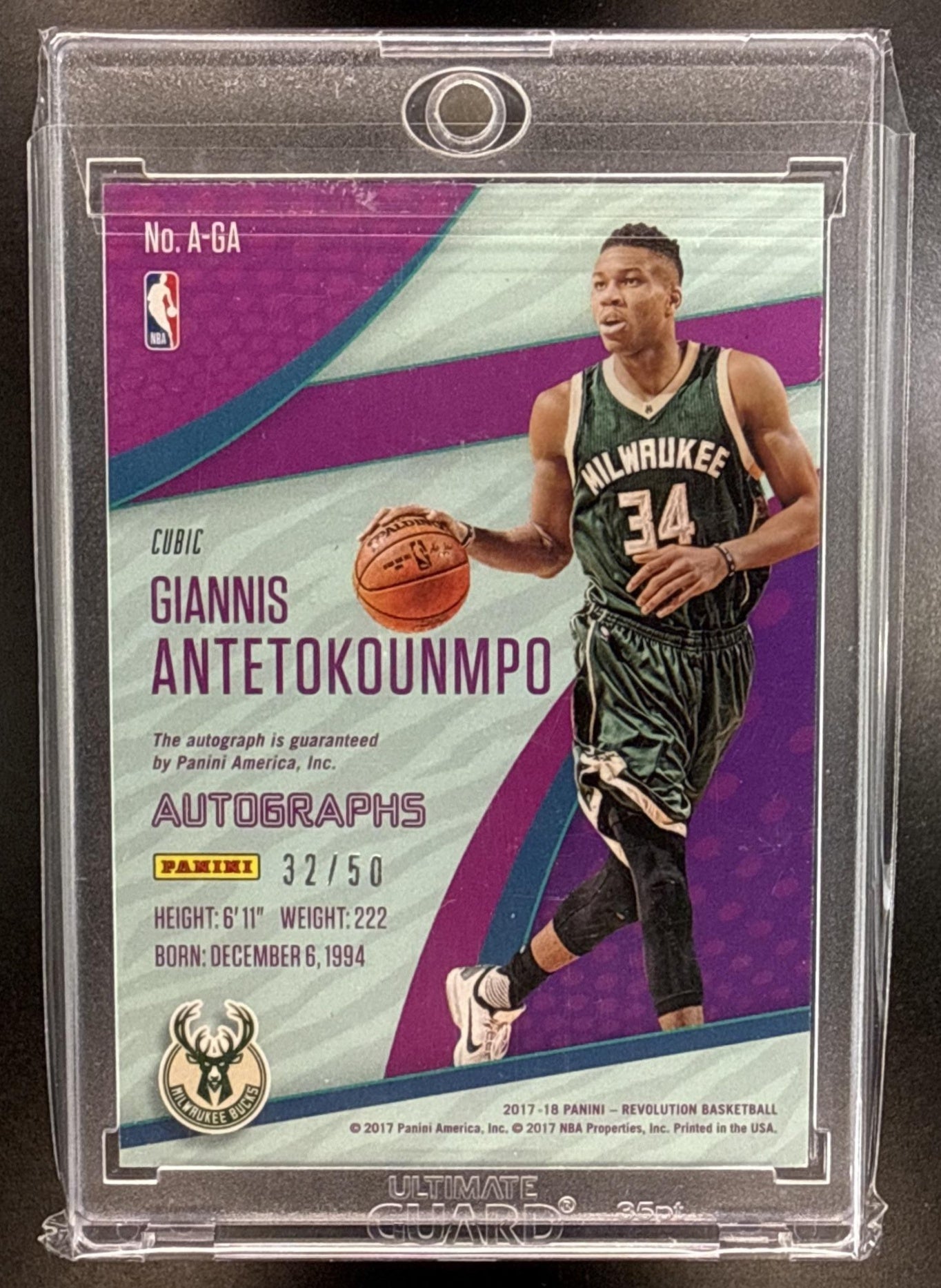 Giannis Antetokounmpo Panini Revolution 2017-18 Auto Cubic /50 Milwaukee Bucks