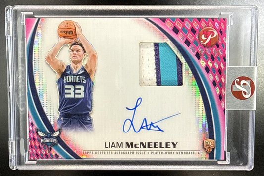 Liam McNeeley Topps Pristine 2025-26 Pink /15 MEM RC Auto Charlotte Hornets