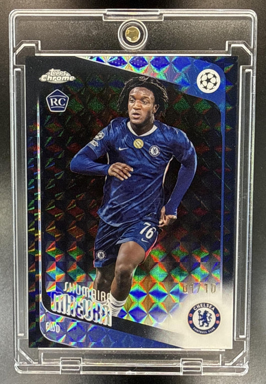 Shumaira Mheuka Topps Chrome UCC 2025-26 Black Geometric /10 RC Chelsea FC