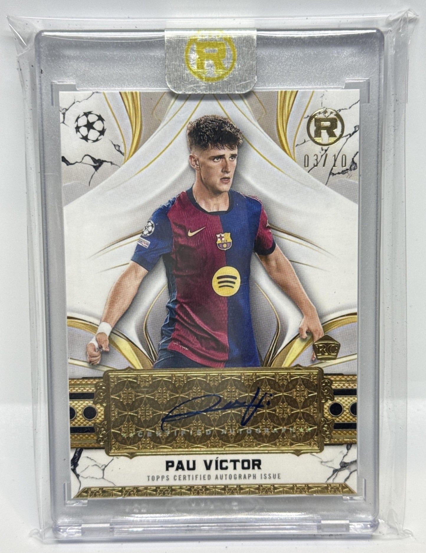 Pau Victor Topps Reverence UCC 2024-25 Auto Black /10 RC FC Barcelona