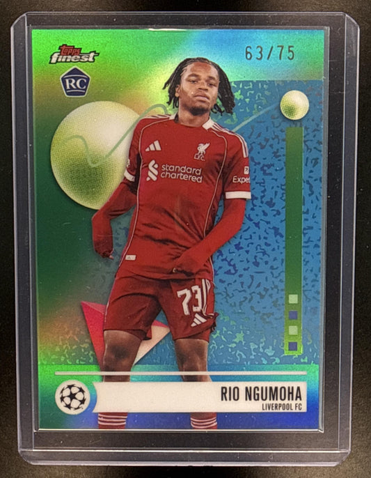 Rio Ngumoha Topps Finest UCC 2025-26 Green Refractor /75 RC Liverpool FC