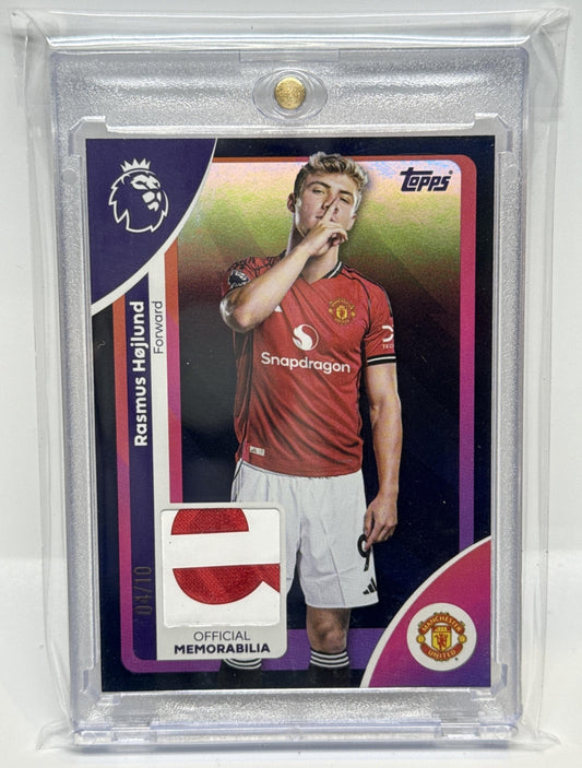 Rasmus Hojlund Topps PL 2025-26 Black Rainbow Foil /10 MEM Manchester United