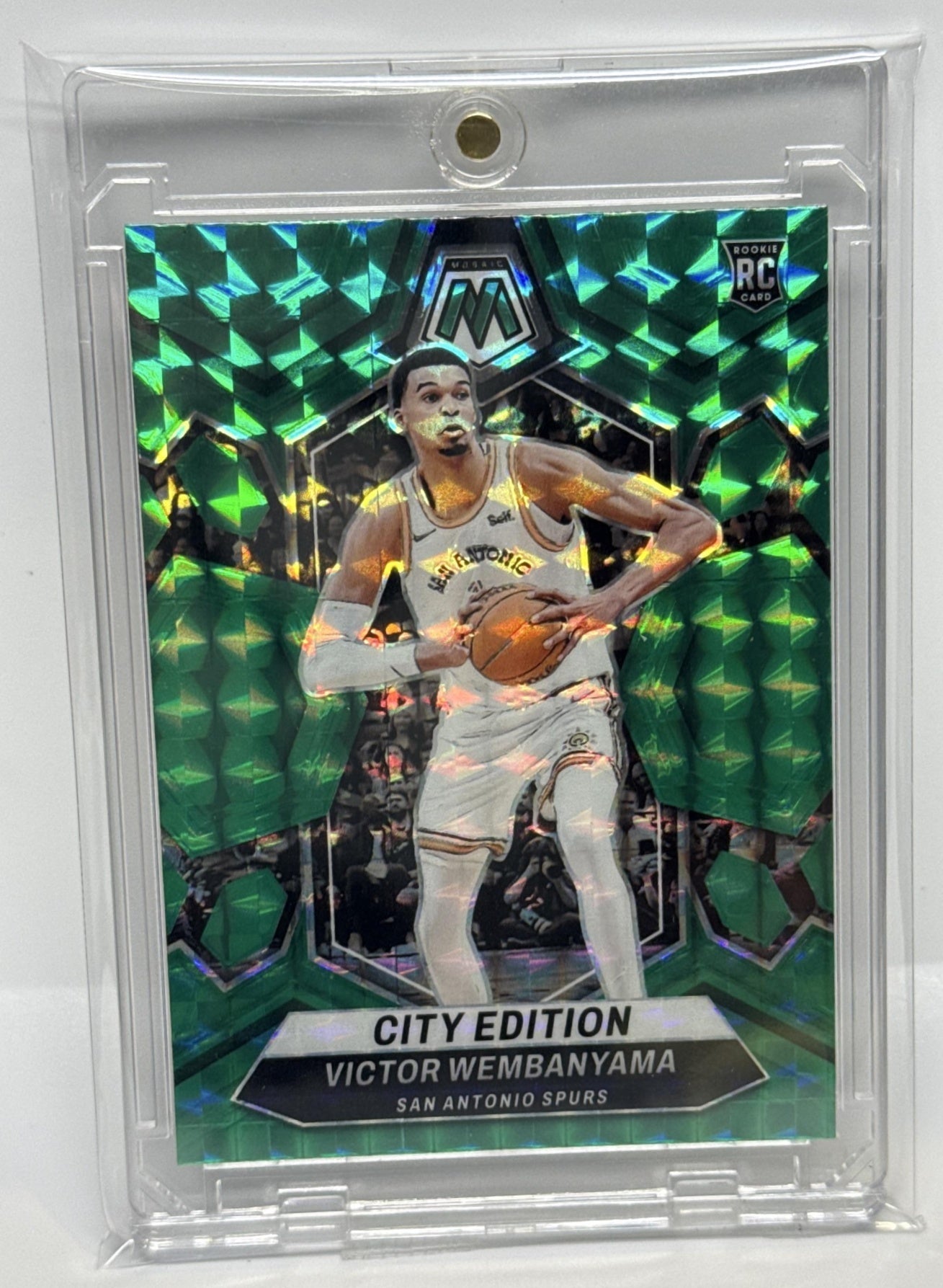 Victor Wembanyama Panini Mosaic 2023 Green Mosaic City Edition San Antonio Spurs
