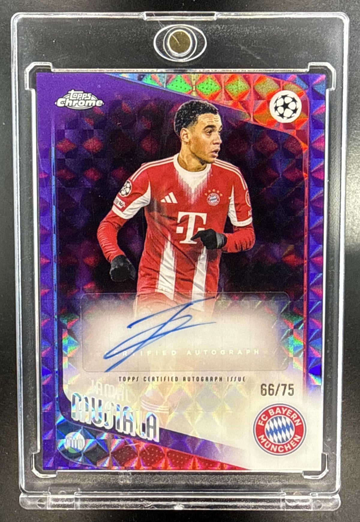 Jamal Musiala Topps Chrome UCC 2025-26 Purple Geometric /75 Auto FC Bayern Munchen