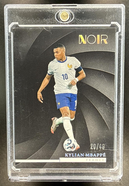 Kylian Mbappe Panini Noir 2024-25 Set Vertical Holo Silver /49 France