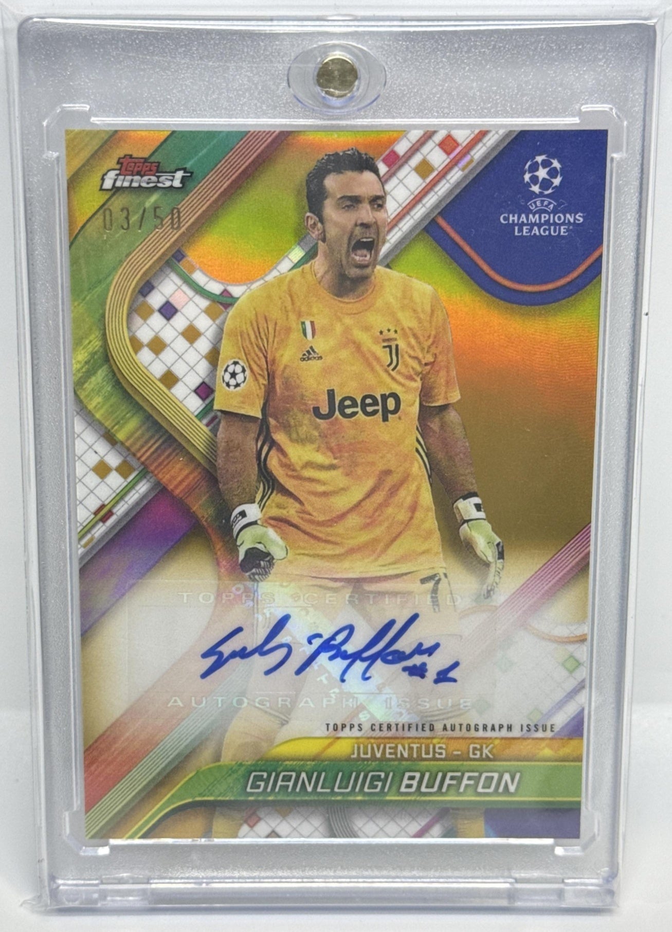 Gianluigi Buffon Topps Finest UCC 2024-25 Auto Gold Refractor /50 Juventus