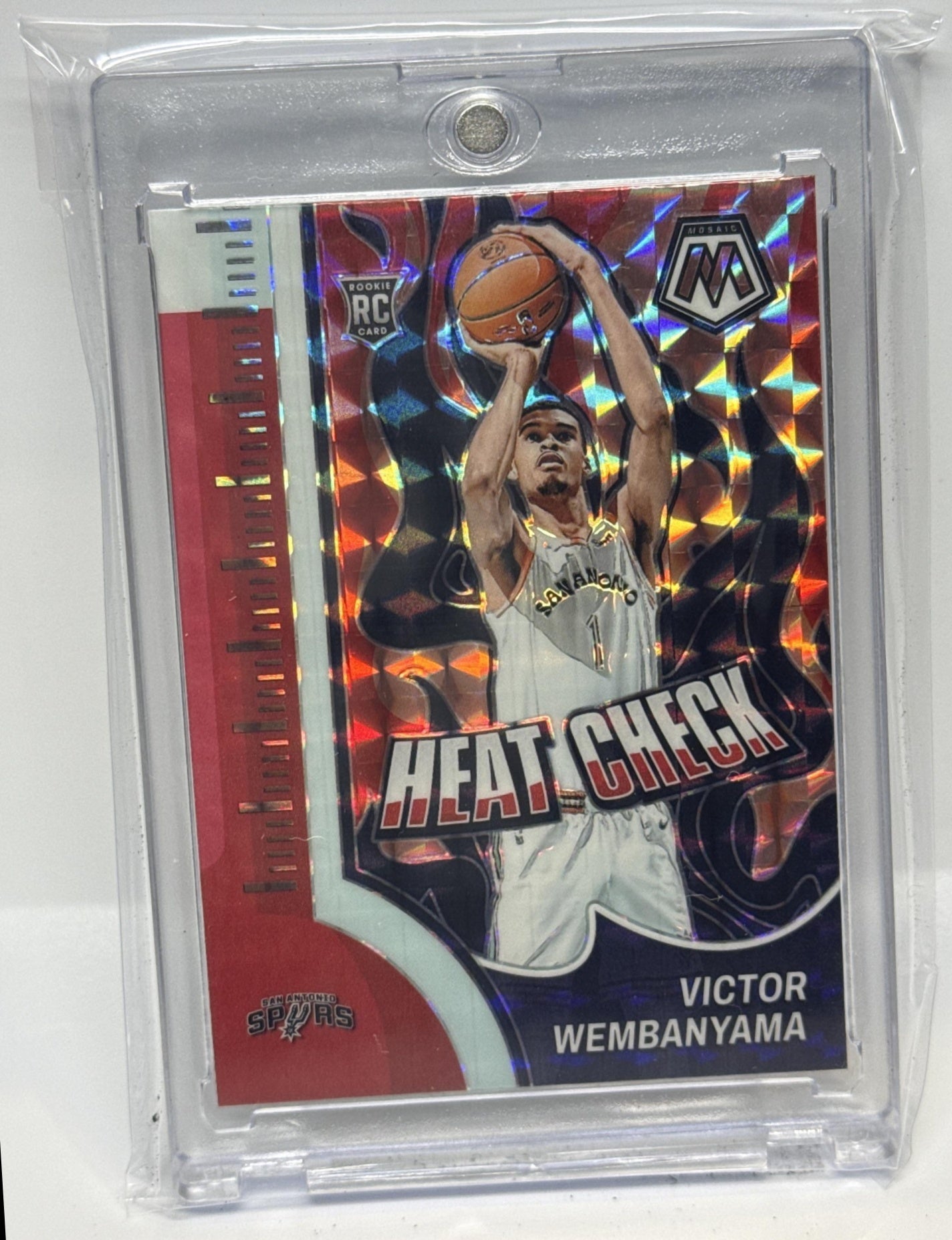 Victor Wembanyama Panini Mosaic 2023-24 Heat Check RC San Antonio Spurs