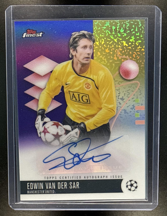 Edwin van der Sar Topps Finest UCC 2025-26 Purple Refractor /75 Auto Manchester United
