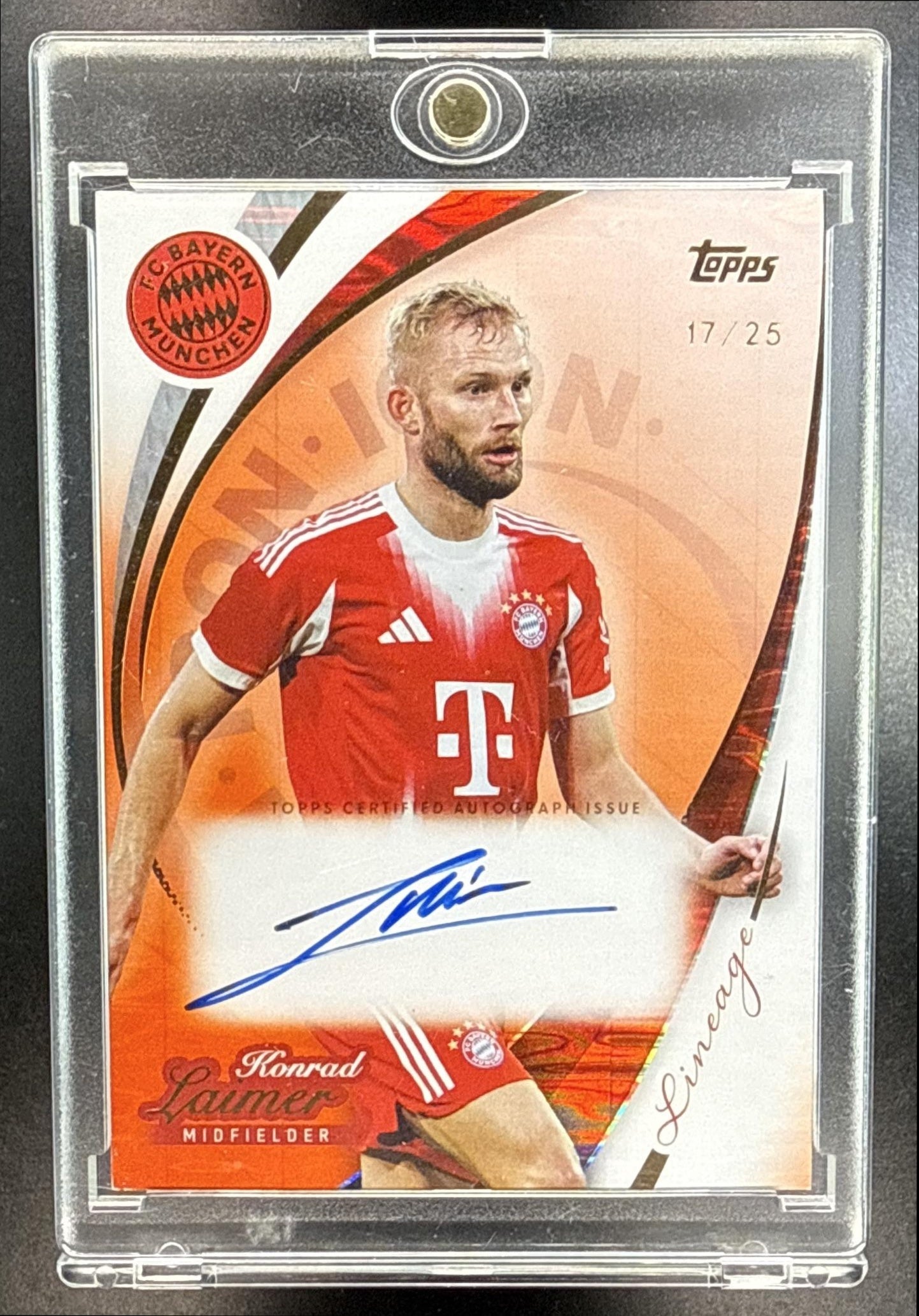 Konrad Laimer Topps Lineage Bayern Munchen 2025-26 Icons Auto Orange Foil /25