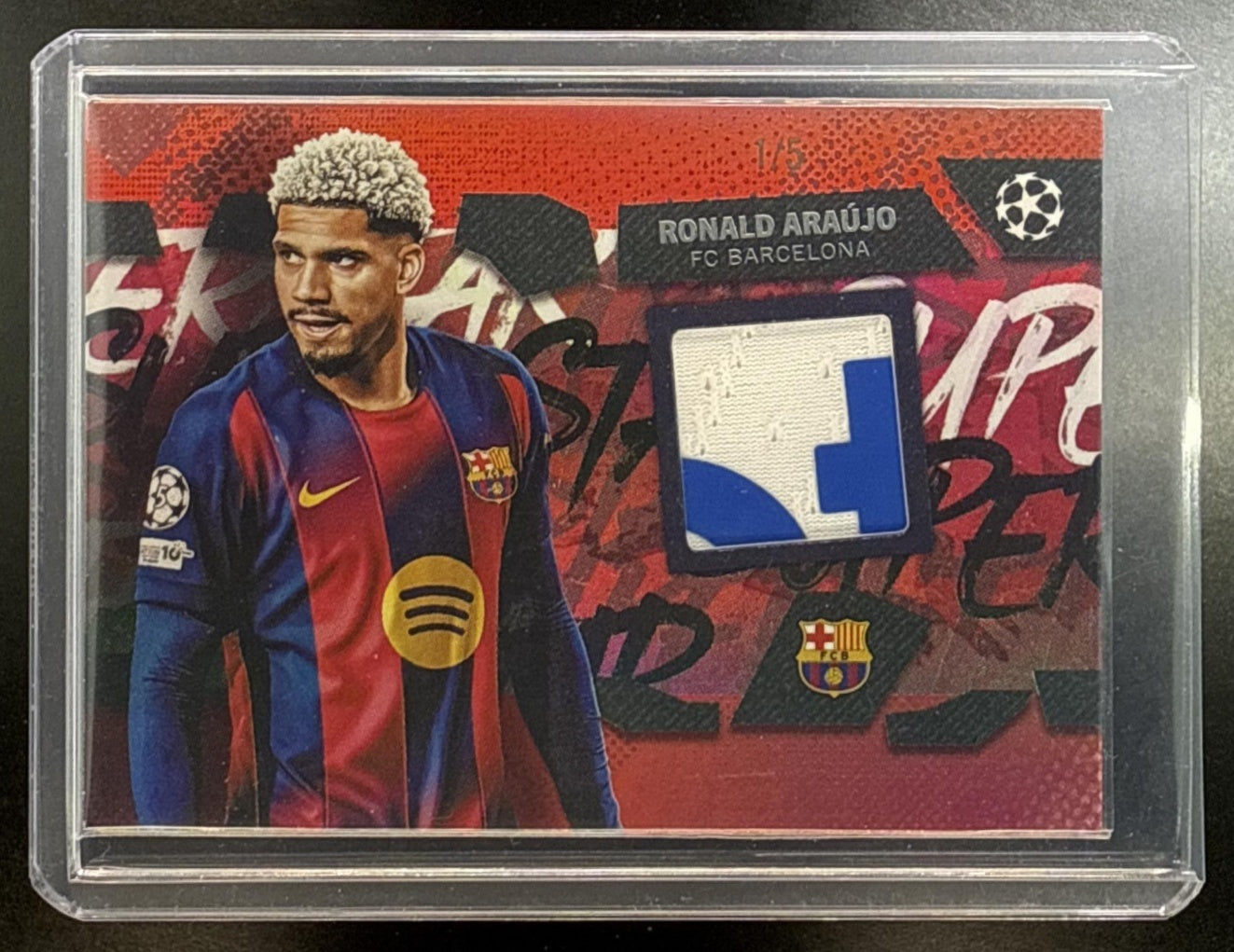 Ronald Araujo Topps UEFA CC 2025-26 Superstar Relics Red Foil /5 FC Barcelona